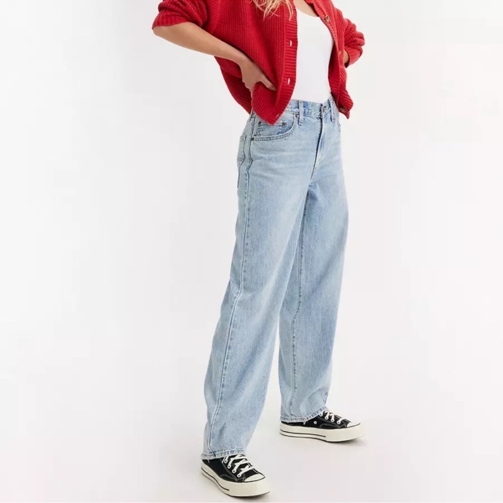 Levi’s Baggy Dad Jeans - Picture 2 of 3